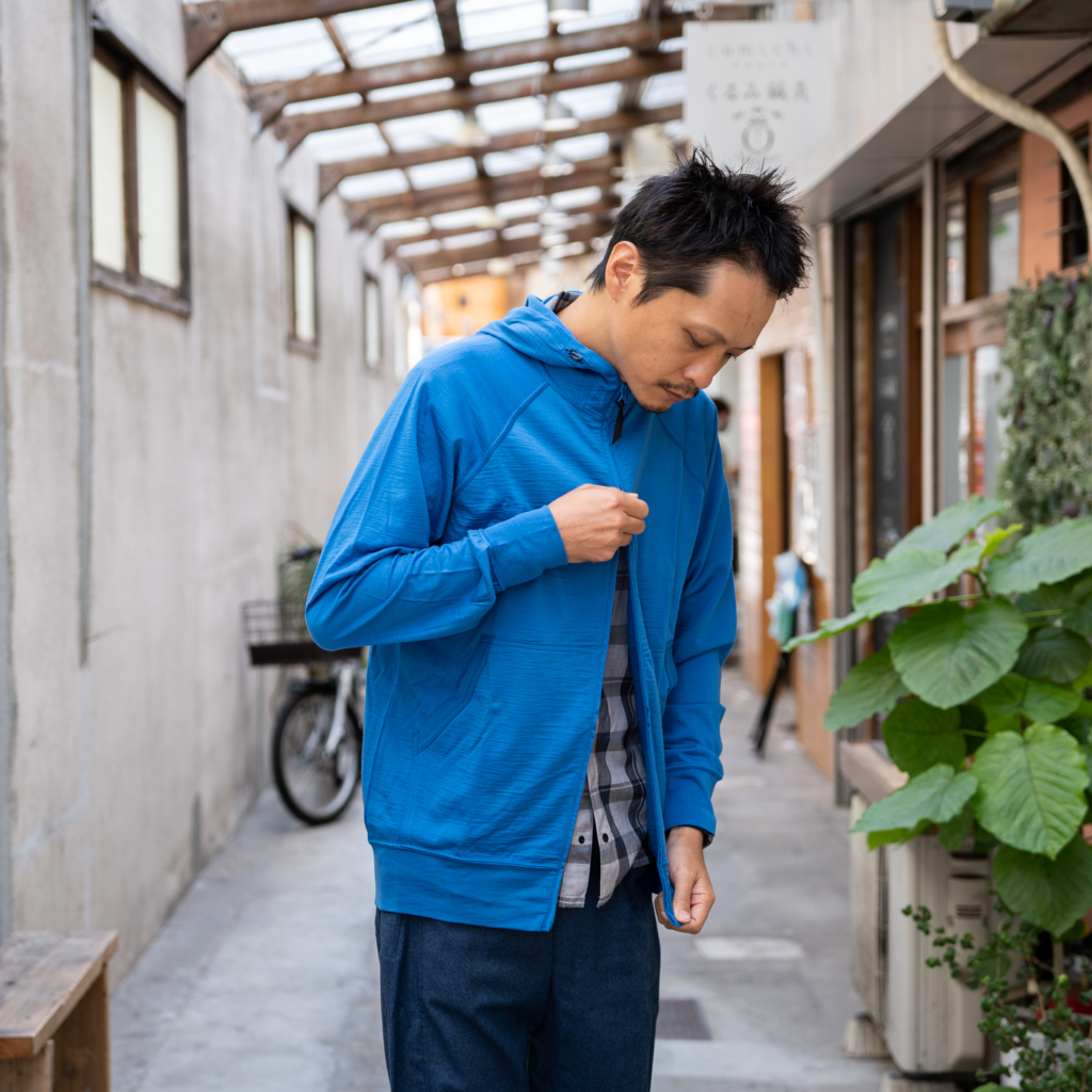 山と道 100%Merino zip hoody神経質な方はご遠慮下さい - 登山用品